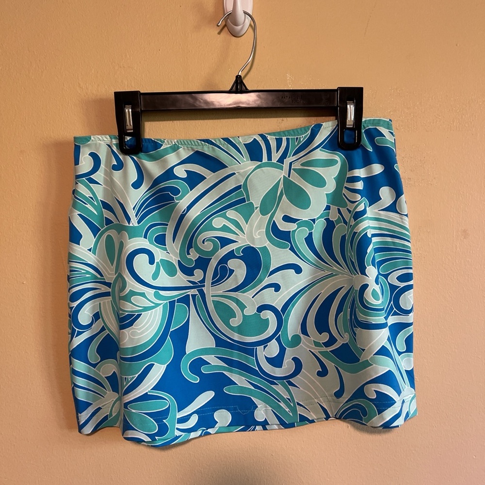 LBH vintage made in USA blue and green mini skirt with a flowy design size M